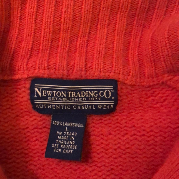 100% Lambswool Sweater - Picture 2 of 4